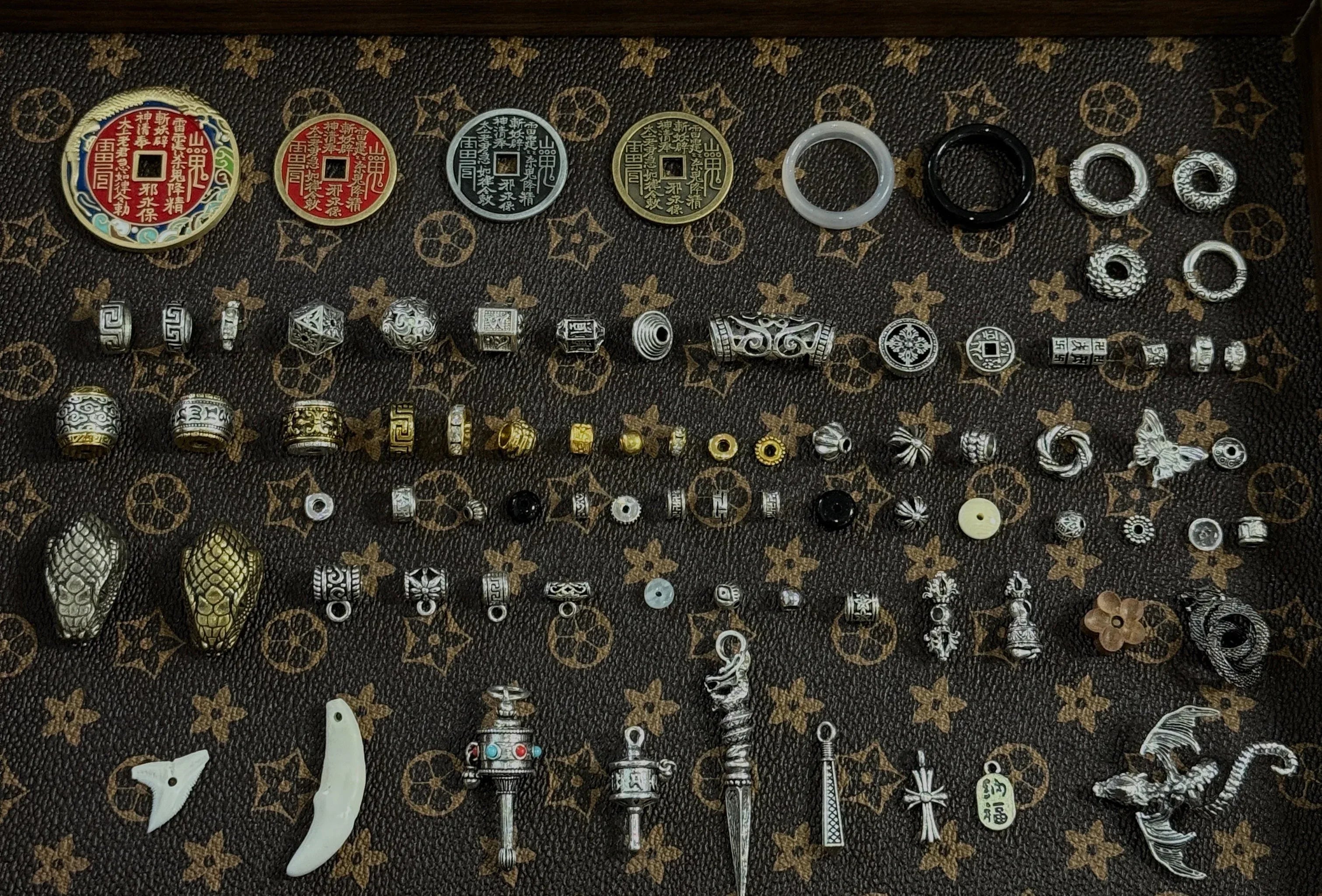 Snake Bone Accessories - CHICCHOK -