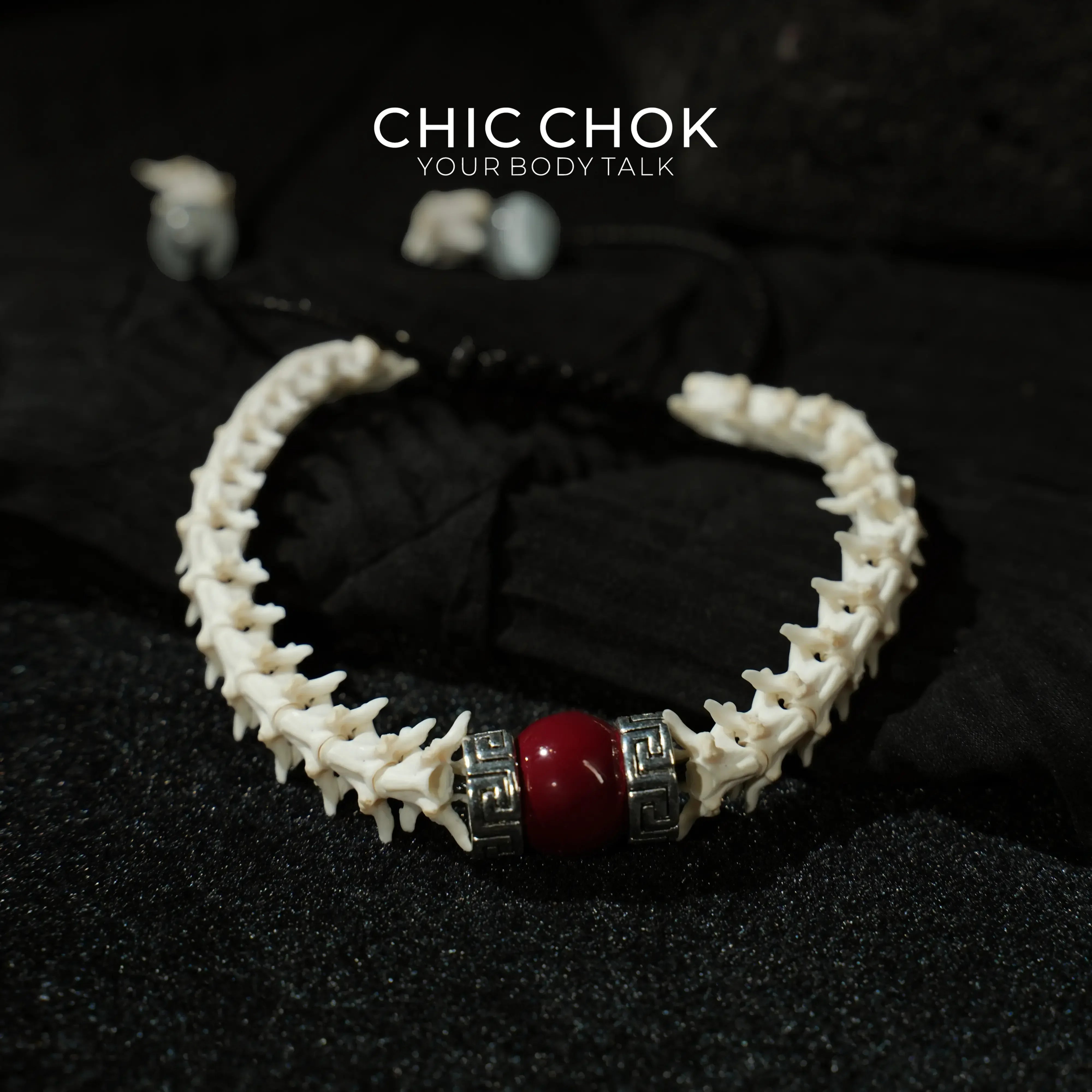 Red-Eyed Scaled Bone Bracelet - CHICCHOK - - Bracelet