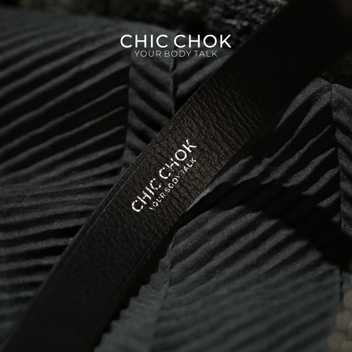 CHICCHOK [Breathless] Black Pull Chain Choker with Love Lock - CHICCHOK - Breathless, Choker, collar - Choker