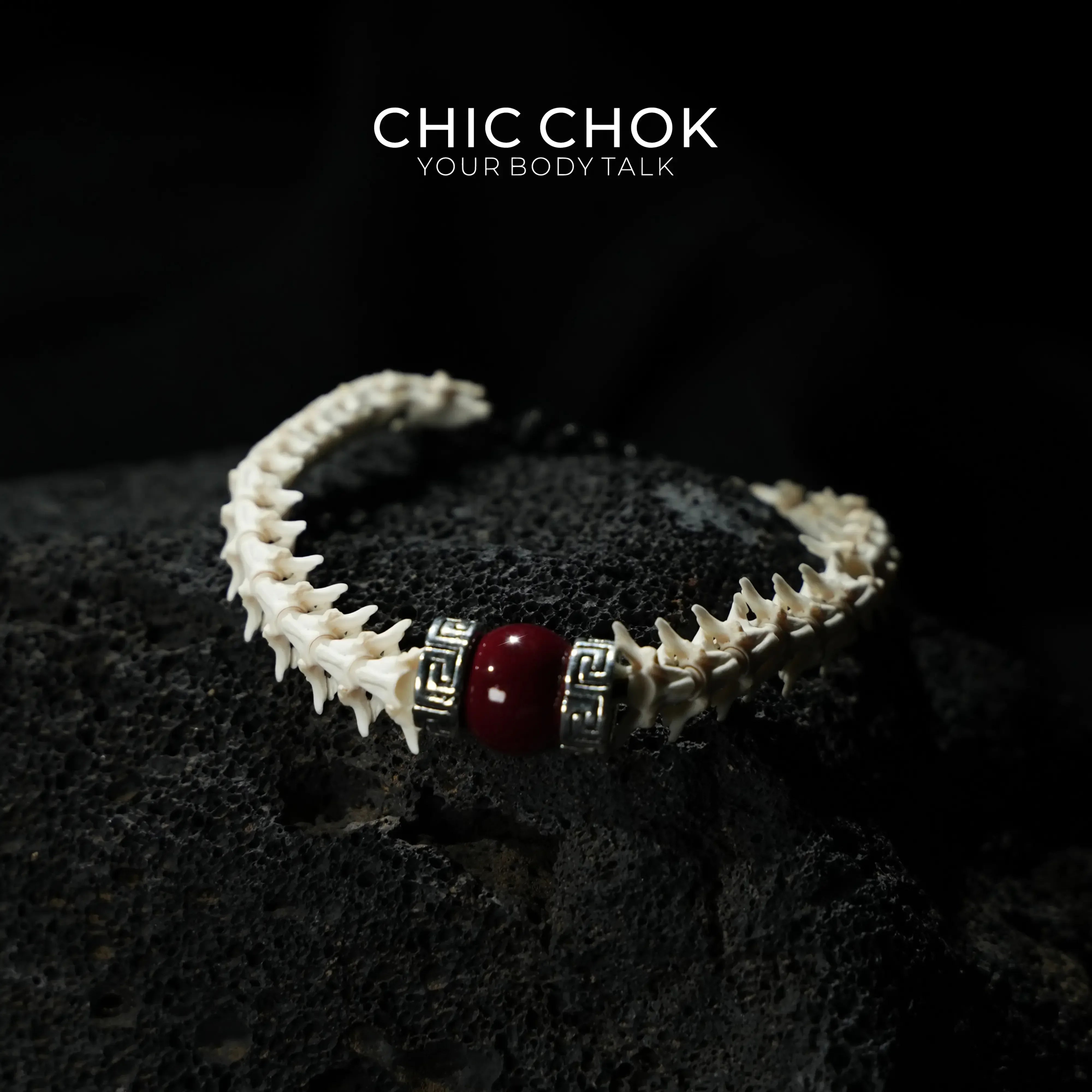 Red-Eyed Scaled Bone Bracelet - CHICCHOK - - Bracelet