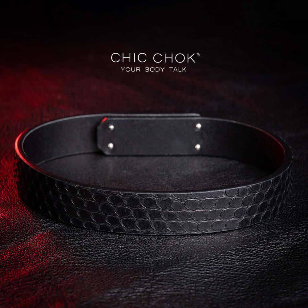 CHICCHOK [Black Pearl] - Black Python White Seashell Front Closure Non-adjustable Fashion Choker - CHICCHOK - Choker