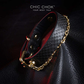 chicchok [Silvana] black snake pattern bracelet, paired with luxurious gold chain and hardware details, noble and individual design style, modern fashion accessories.