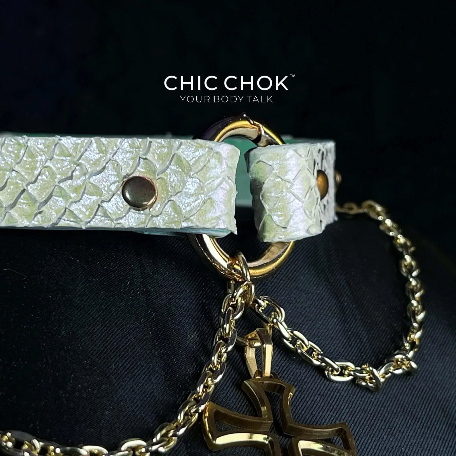 CHICCHOK [Teresa] - Shiny White Salmon Hide Cross and Chains Adjustable Fashion Choker - CHICCHOK - Choker